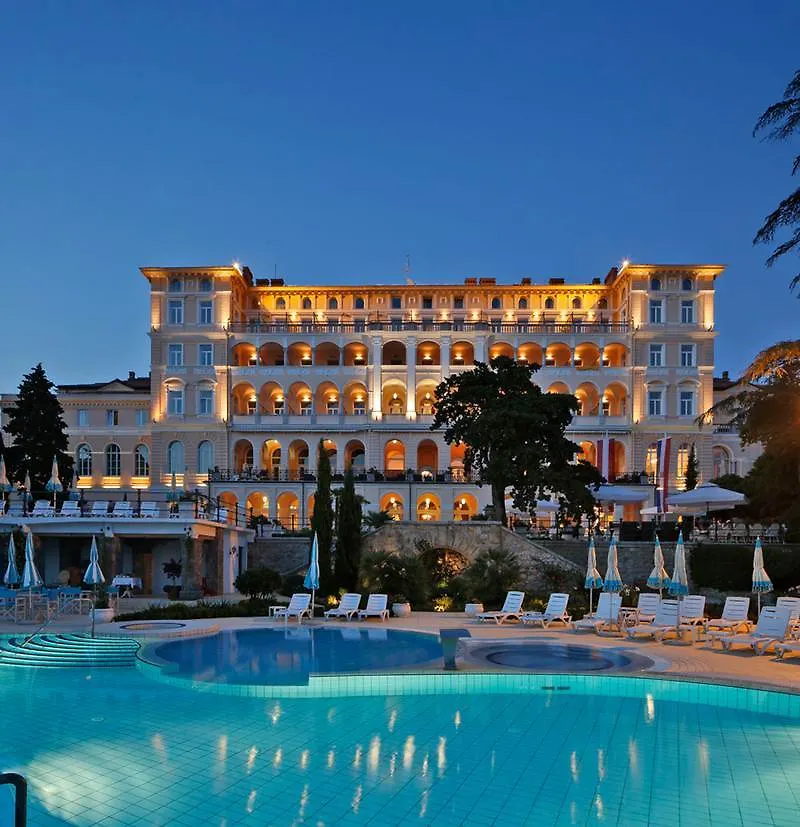 Hotel Kvarner Palace 크리크베니카 4*,